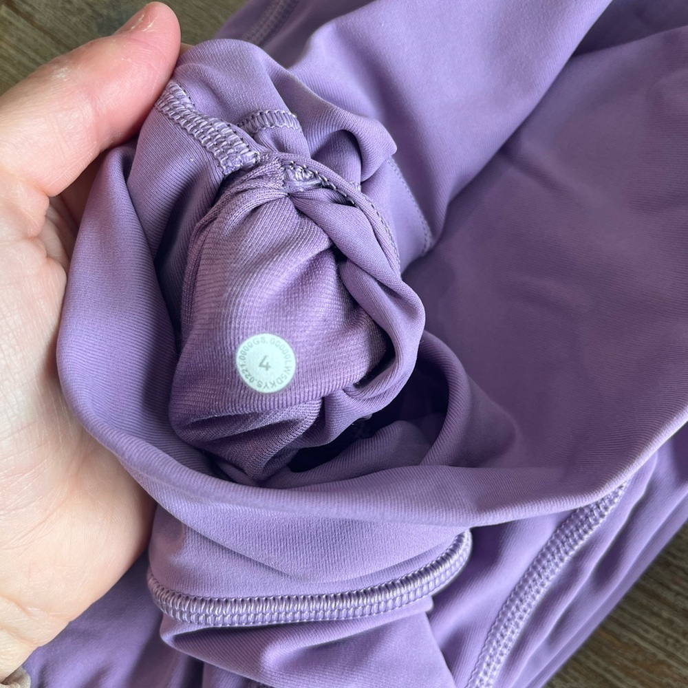 Lululemon Wunder Under Leggings - Picture 3 of 3